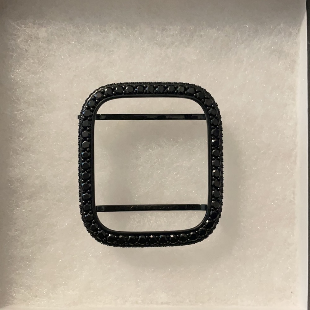 NWOT! Black Diamond Bezel Apple Watch Bumper